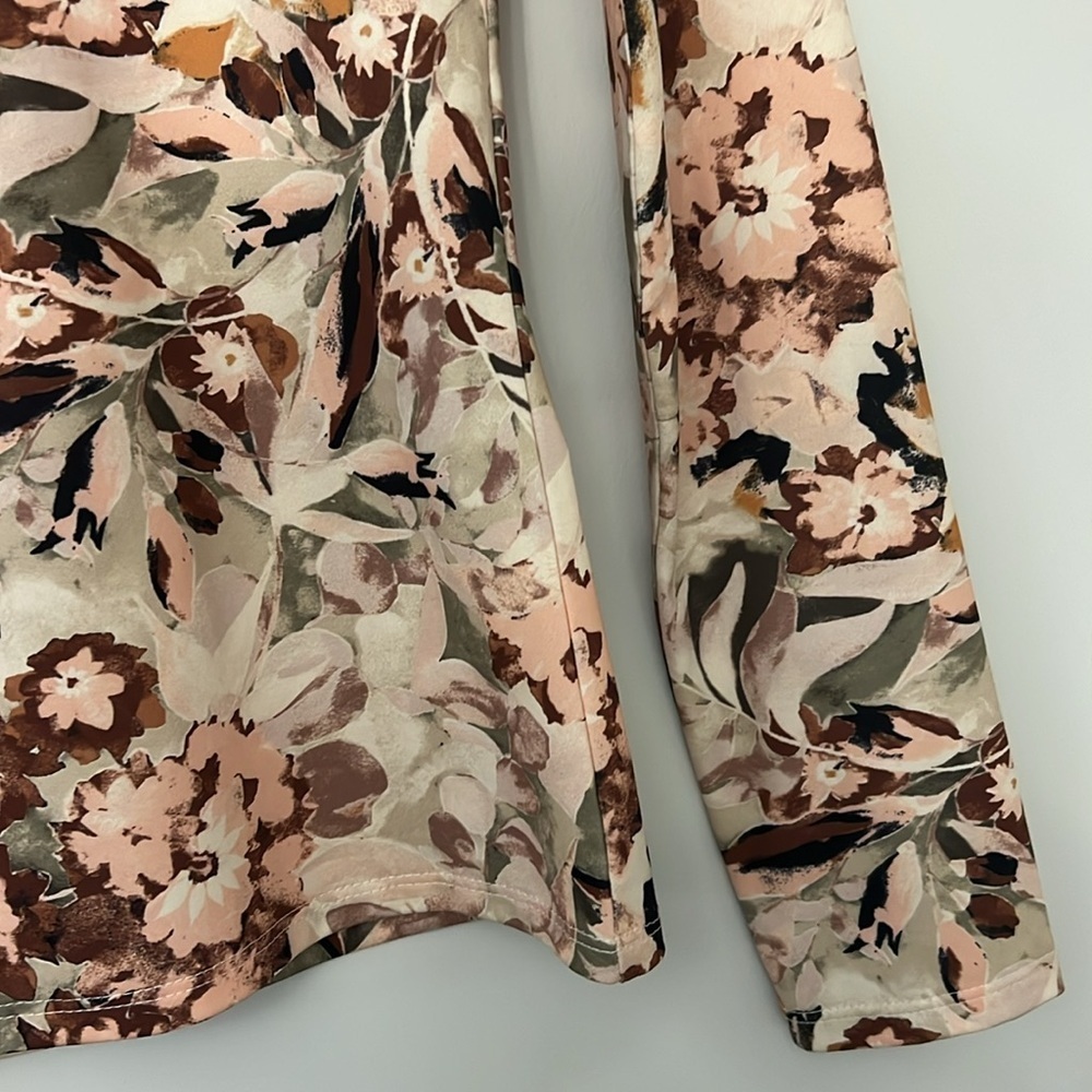 Aritzia Wilfred Cheval Floral Mock Neck Top - Picture 4 of 8